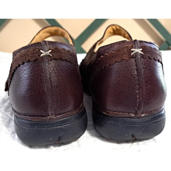 Clarks Unstructured Women's 9.5W Brown Leather MaryJane Shoes - Picture 5 of 10